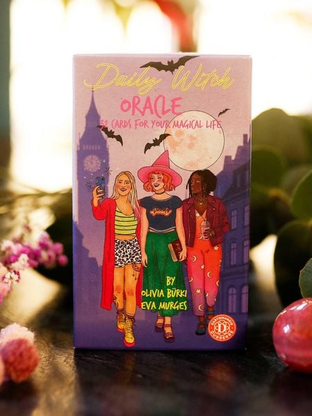 Produktbild: Daily Witch Oracle- 32 Oracle cards & 48-page booklet (English)