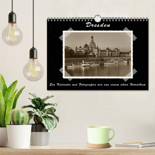 Produktbild: Dresden - Ein Kalender mit Fotografien wie aus einem alten Fotoalbum (Wandkalender 2026 DIN A4 quer), CALVENDO Monatskalender