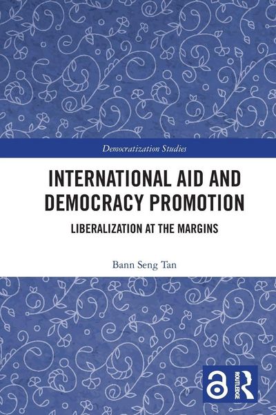 Produktbild: International Aid and Democracy Promotion