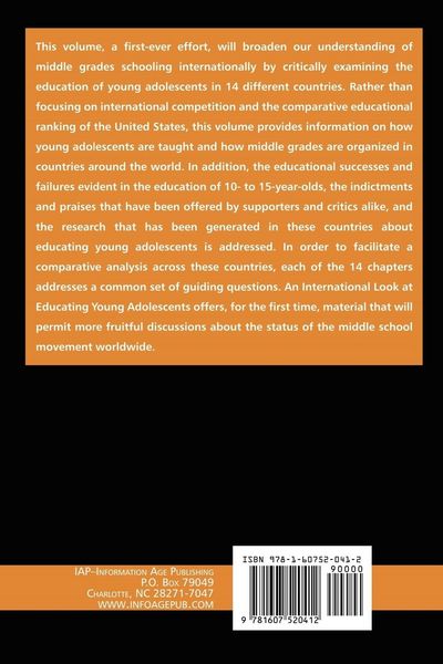 Produktbild: An International Look at Educating Young Adolescents (PB)