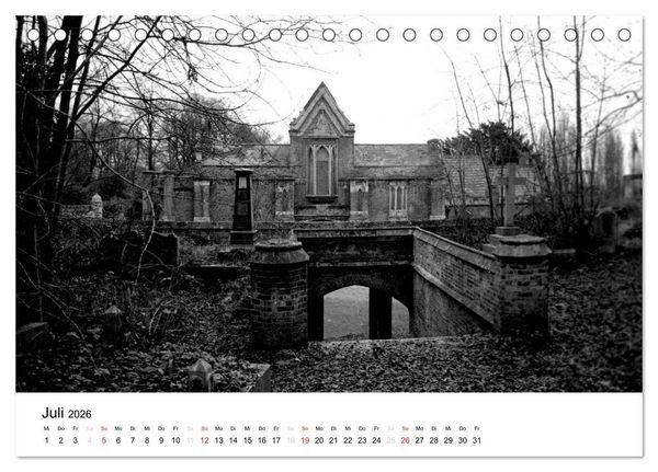 Produktbild: Highgate Cemetery London (Tischkalender 2026 DIN A5 quer), CALVENDO Monatskalender