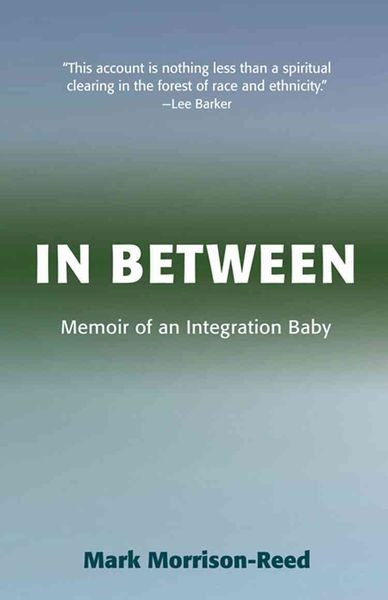 Produktbild: In Between: Memoir of an Integration Baby