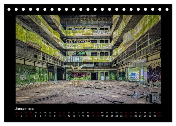 Produktbild: Morbider Charme - Vergessene Orte auf den Azoren - (Tischkalender 2026 DIN A5 quer), CALVENDO Monatskalender