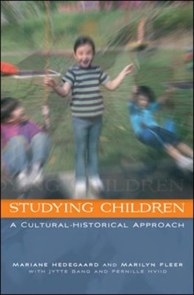 Produktbild: Studying Children