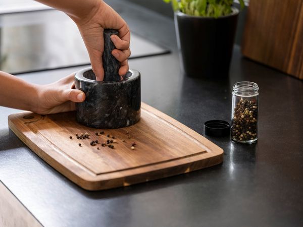 Produktbild: M&ouml;rser Marmor, mit passendem St&ouml;&szlig;el