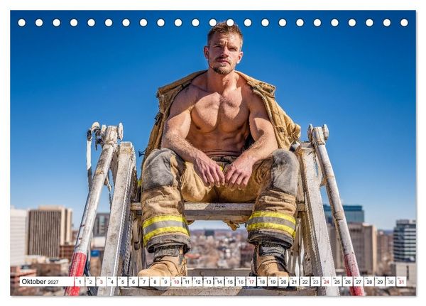 Produktbild: Feuerwehrm&auml;nner - Sexy K&ouml;rper und hei&szlig;e Flammen (Tischkalender 2027 DIN A5 quer), CALVENDO Monatskalender