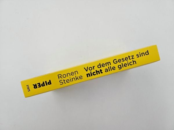 Produktbild: Vor dem Gesetz sind nicht alle gleich