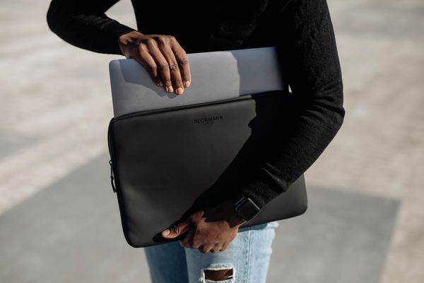 Produktbild: Laptop-H&uuml;lle medium Street