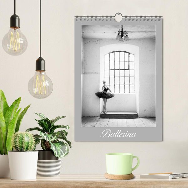 Produktbild: Ballerina (Wandkalender 2026 DIN A4 hoch), CALVENDO Monatskalender