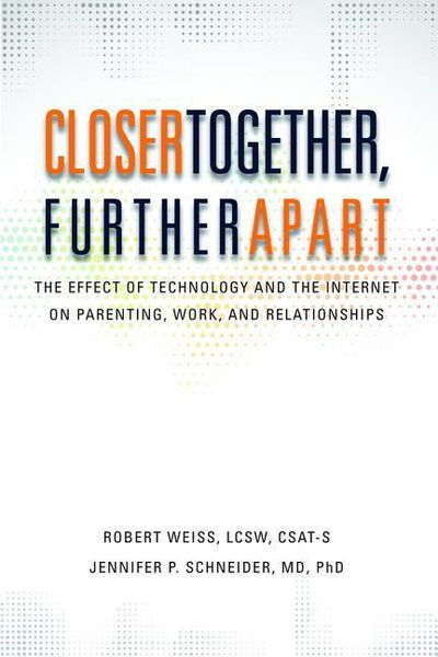 Produktbild: Closer Together, Further Apart