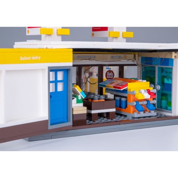 Produktbild: CaDA Shell Tankstelle mit Shop und Waschanlage Bricks