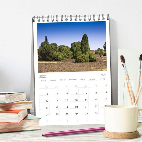 Produktbild: Tischplaner 2027 - L&uuml;neburger Heide - Im Wandel der Jahreszeiten (A5 Tischkalender zum Aufstellen) CALVENDO