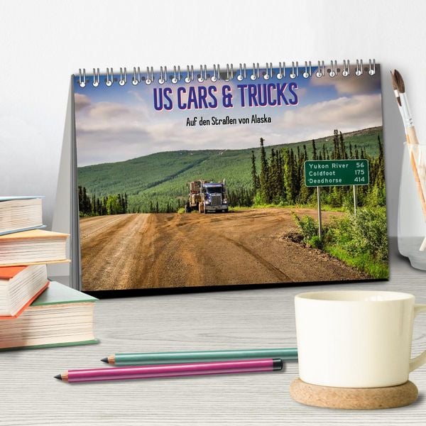 Produktbild: US Cars & Trucks in Alaska (Tischkalender 2026 DIN A5 quer), CALVENDO Monatskalender