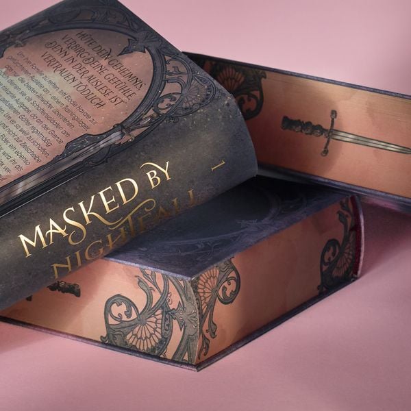 Produktbild: Masked by Nightfall