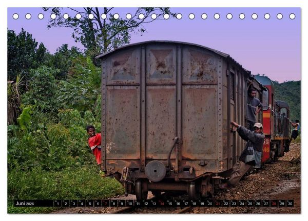 Produktbild: Mit der Eisenbahn durch Madagaskar (Tischkalender 2026 DIN A5 quer), CALVENDO Monatskalender