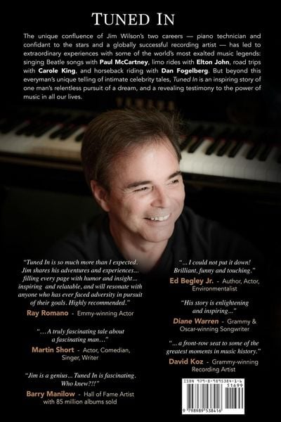 Produktbild: Tuned In - Memoirs of a Piano Man
