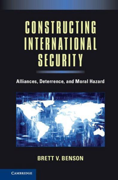 Produktbild: Constructing International Security