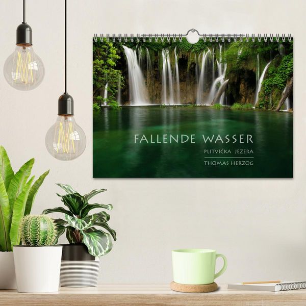 Produktbild: FALLENDE WASSER (Wandkalender 2026 DIN A4 quer), CALVENDO Monatskalender