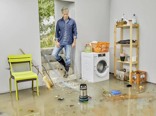Produktbild: GARDENA 09046-61 25000 Schmutzwasser-Tauchpumpe 25.000 l/h 11m