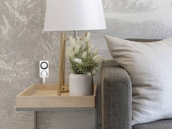 Produktbild: Sygonix SY-5042668 Steckdosen-Zeitschaltuhr analog Tagesprogramm 3680W IP20 Dauerbetrieb