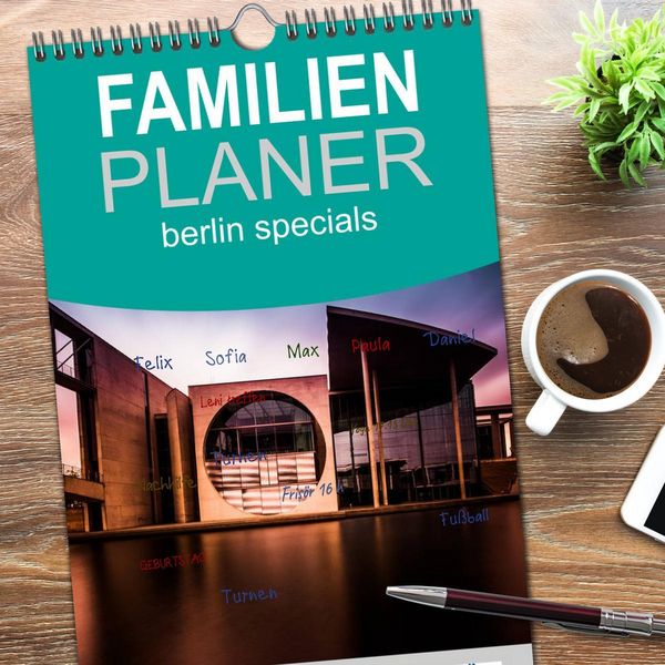 Produktbild: Familienplaner 2026 - berlin specials mit 5 Spalten (Wandkalender, 21 x 45 cm) CALVENDO