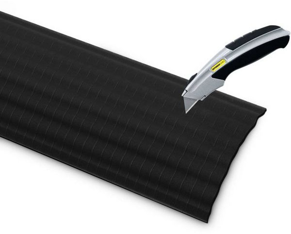 Produktbild: DEFENDER by Adam Hall Verbindungsst&uuml;ck 90&deg; 85161 Thermoplastisches Polyurethan (TPU) Schwarz Anzahl Kan&auml;le: 4 210 mm Inhalt: 1 St.