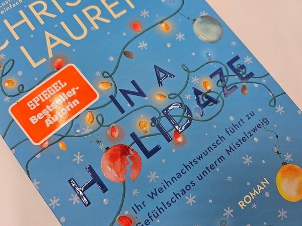 In a Holidaze – Ihr Weihnachtswunsch führt zu Gefühlschaos unterm Mistelzweig