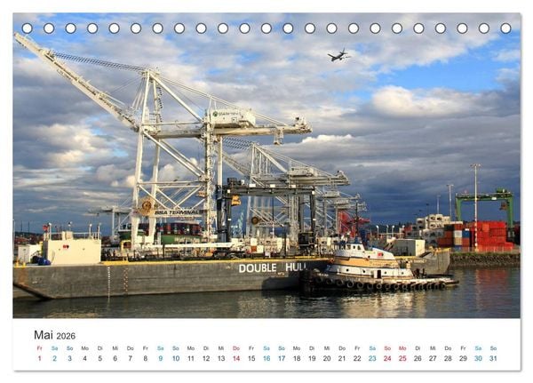 Produktbild: Gro&szlig;e und kleine Schiffe im Seehafen Seattle (Tischkalender 2026 DIN A5 quer), CALVENDO Monatskalender