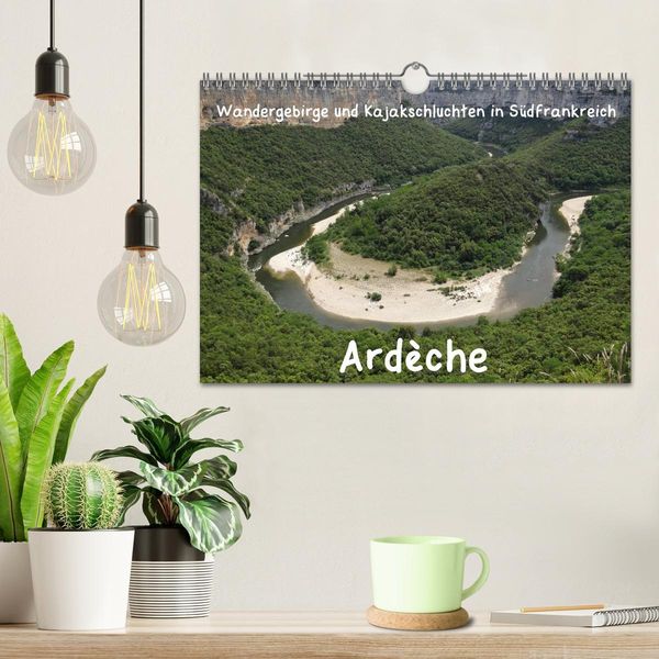 Produktbild: Ard&egrave;che &middot; Wandergebirge und Kajakschluchten in S&uuml;dfrankreich (Wandkalender 2026 DIN A4 quer), CALVENDO Monatskalender