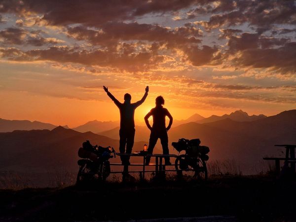 Produktbild: Drei L&auml;nder, zwei Frauen, ein Zelt