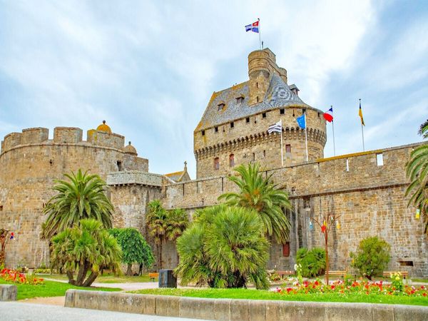 Produktbild: CALVENDO Puzzle Ch&acirc;teau de Saint-Malo, Frankreich | 1000 Teile Lege-Gr&ouml;&szlig;e 64x48cm Foto-Puzzle f&uuml;r gl&uuml;ckliche Stunden