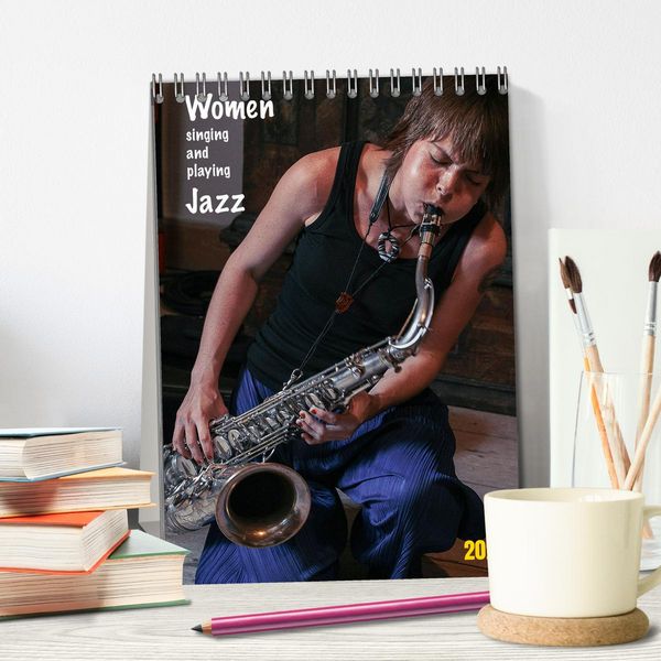 Produktbild: Women singing and playing Jazz (Tischkalender 2026 DIN A5 hoch), CALVENDO Monatskalender