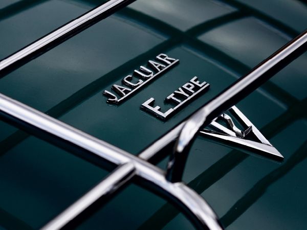 Produktbild: CALVENDO Puzzle Jaguar E-Type | 1000 Teile Lege-Gr&ouml;&szlig;e 64x48cm Foto-Puzzle f&uuml;r gl&uuml;ckliche Stunden