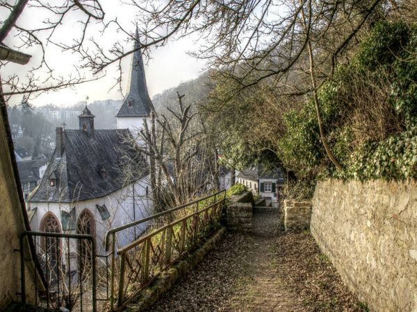 Produktbild: CALVENDO Puzzle Blankenheim - Der Weg von der Burg in den Ort | 1000 Teile Lege-Gr&ouml;&szlig;e 64x48cm Foto-Puzzle f&uuml;r gl&uuml;ckliche Stunden