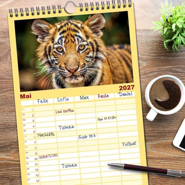 Produktbild: Familienplaner 2027 - Babys der Wildnis mit 5 Spalten (Wandkalender, 21 x 45 cm) CALVENDO