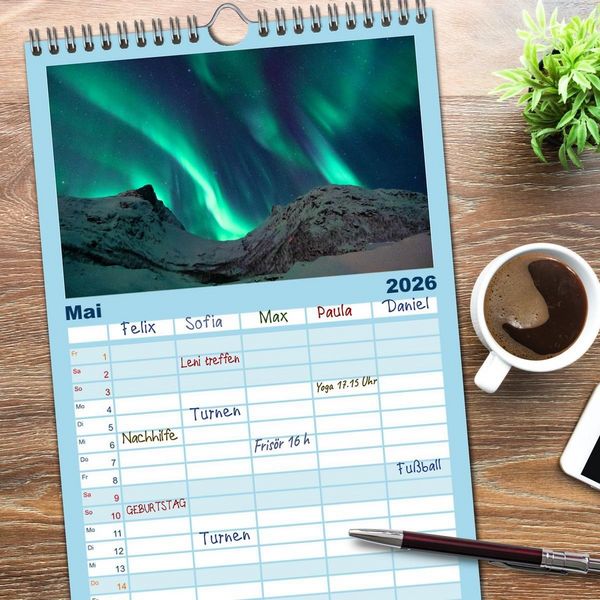 Produktbild: Familienplaner 2026 - Magische Polarlichter der Erde mit 5 Spalten (Wandkalender, 21 x 45 cm) CALVENDO