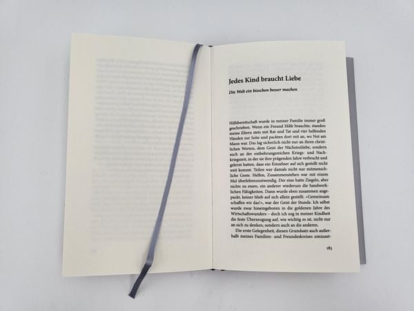 Produktbild: Hinter dem L&auml;cheln