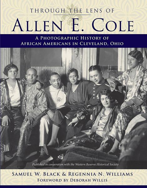 Produktbild: Through the Lens of Allen E. Cole