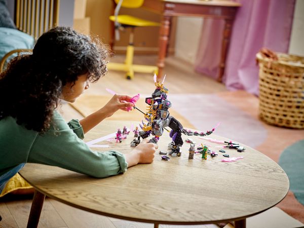LEGO NINJAGO 71772 Der Kristallkönig Set mit Action-Figur
