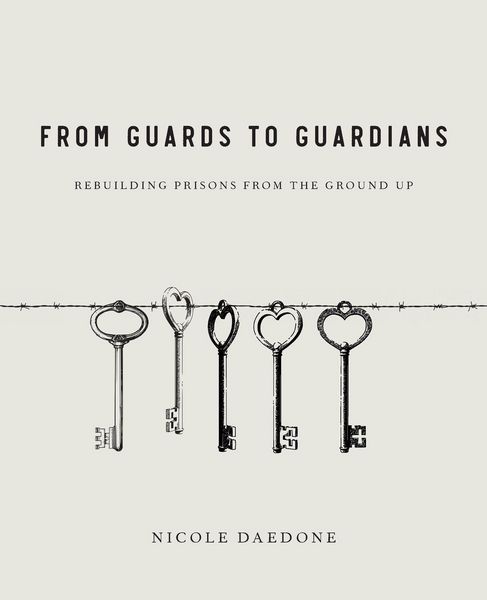 Produktbild: From Guards to Guardians