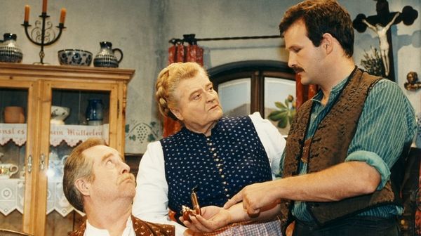 Produktbild: Chiemgauer Volkstheater - Die komplette Staffel 4 von 1996-1997 (Fernsehjuwelen) [8 DVDs]