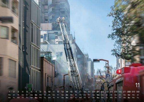 Produktbild: FIREFIGHTER - Retter in der Not - Feuerwehr - 2027 - Kalender DIN A2