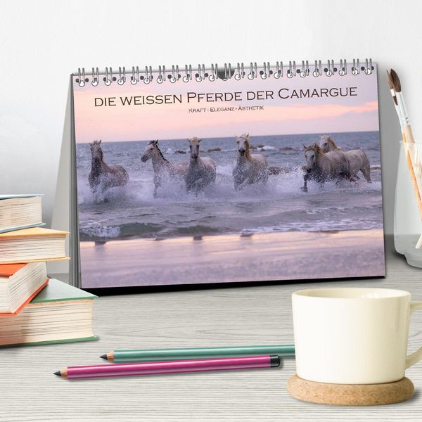 Produktbild: Die wei&szlig;en Pferde der Camargue (Tischkalender 2026 DIN A5 quer), CALVENDO Monatskalender