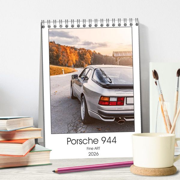 Produktbild: Porsche 944 - Fine Art (Tischkalender 2026 DIN A5 hoch), CALVENDO Monatskalender