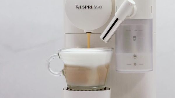 DeLonghi Lattissima One EN 510 Nespresso Kapselmaschine Kaffeemaschine