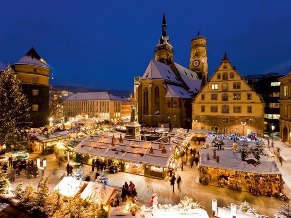 Produktbild: CALVENDO Puzzle Weihnachtsmarkt auf dem Schillerplatz in Stuttgart | 1000 Teile Lege-Gr&ouml;&szlig;e 64x48cm Foto-Puzzle f&uuml;r gl&uuml;ckliche Stunden