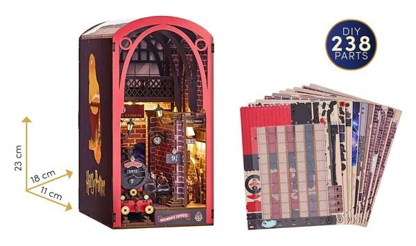 Produktbild: Book Nook DIY B&uuml;cherecke Revell Harry Potter "Hogwarts Express"