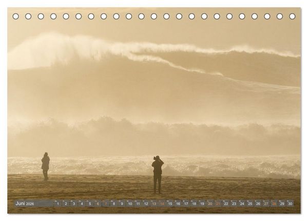 Produktbild: OCEAN POWER - Die Riesenwellen von Nazar&eacute; (Tischkalender 2026 DIN A5 quer), CALVENDO Monatskalender