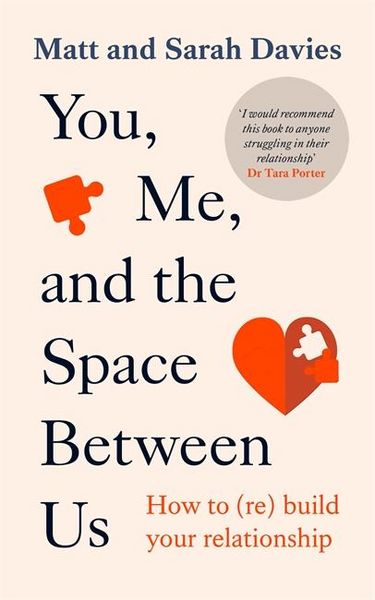 Produktbild: You, Me and the Space Between Us