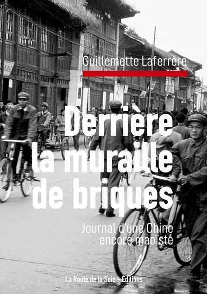 Produktbild: Derri&egrave;re la muraille de briques